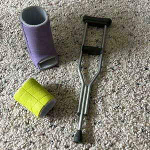 American girl doll casts and crutch